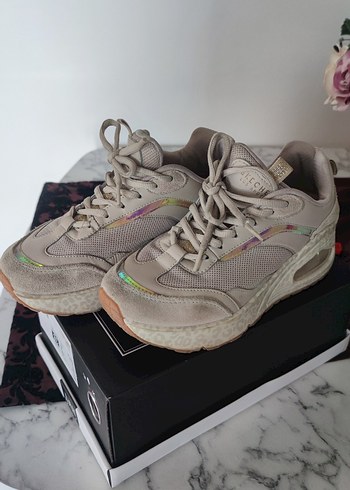 Skechers Bej Gri Platform Tabanlı Kadın Spor Ayakkabı