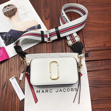 Marc Jacobs Snapshot