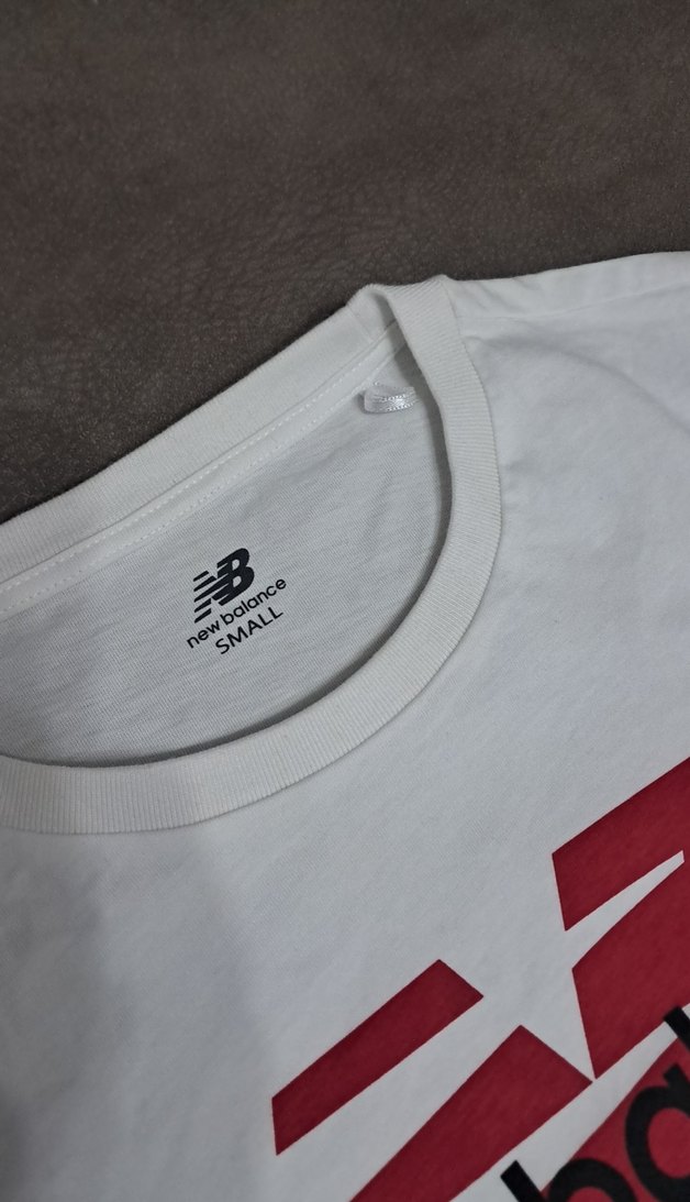 New Balance Beyaz Erkek Tişört - Görsel 2