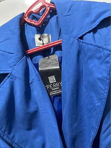 Bershka Mavi trençkot