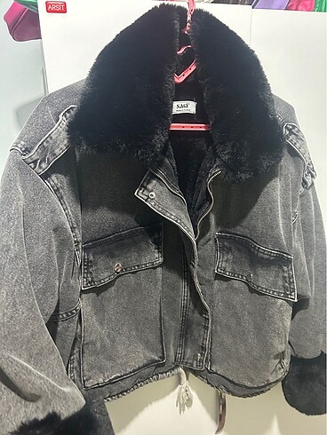 Zara Siyah kürklü antrasit renkli kot ceket