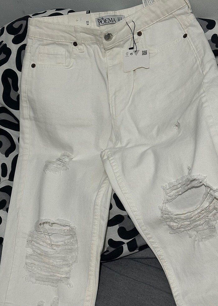 Etiketli beyaz mom jean - Görsel 2