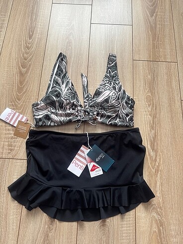 Etekli bikini takım