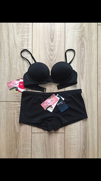 Şortlu bikini takım