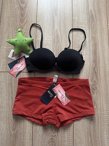 l Beden Şortlu bikini takımı