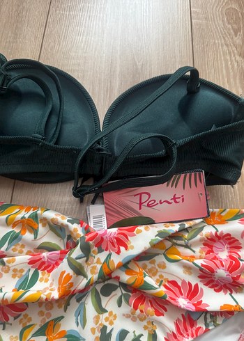 Penti Çiçek Desenli Dantelli Mini Bikini Takımı