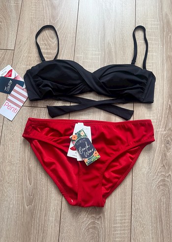 Penti Siyah İnce Askılı Kırmızı Mini Bikini