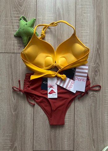 s Beden Sarı Üst ve Kırmızı Bağcıklı Mini Bikini