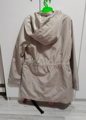 Bej Kemerli kız çocuk trençkot - Görsel 2