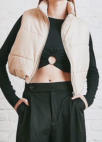 Zara Bej crop puffer şişme yelek