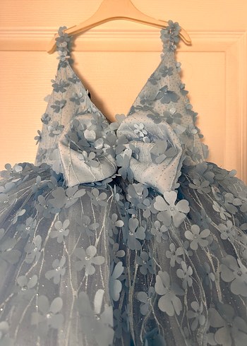 Kelebekli V Yaka Kız Çocuk Abiye Elbise - Görsel 3