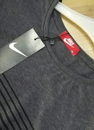 Nike SIFIR YAKA T-SHİRT