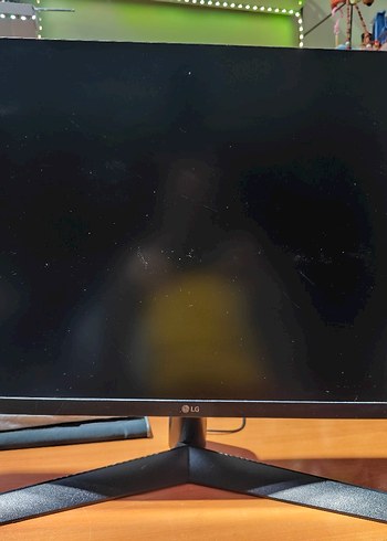 LG Ultragear 27GN60R Gaming Monitör - Görsel 2