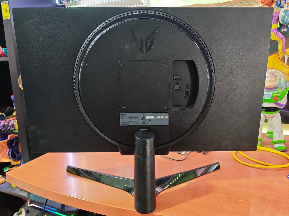 LG Ultragear 27GN60R Gaming Monitör - Görsel 4