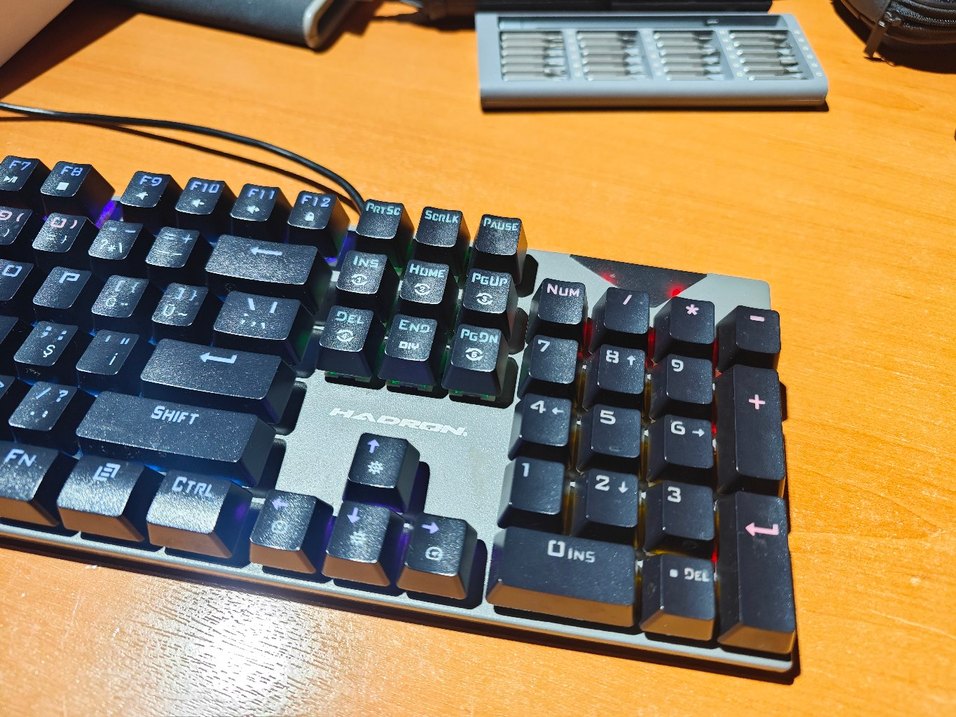 Hadron G507 Blue Switc RGB Oyuncu Klavye - Görsel 3