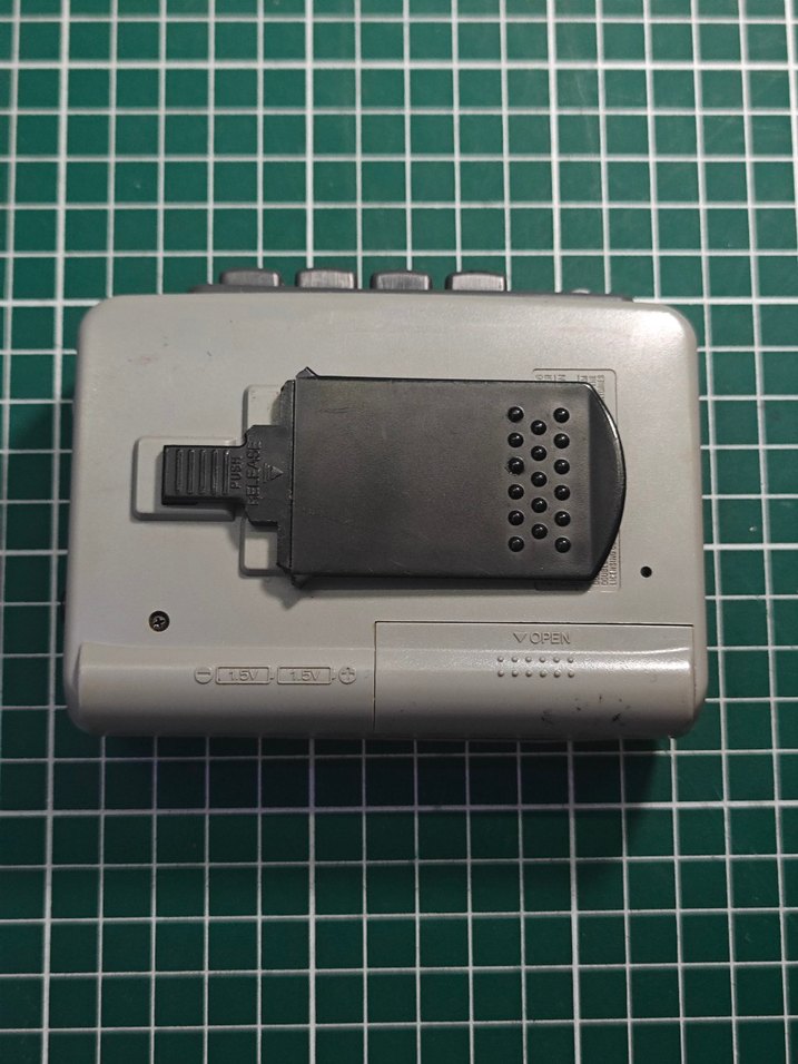 Aiwa TX686 Walkman Kaset Çalar Radyo - Görsel 2