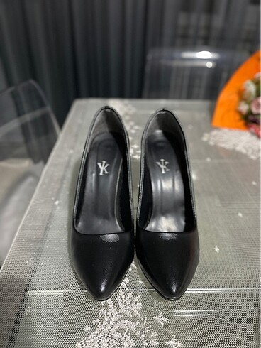 Diğer Siyah parlak stiletto