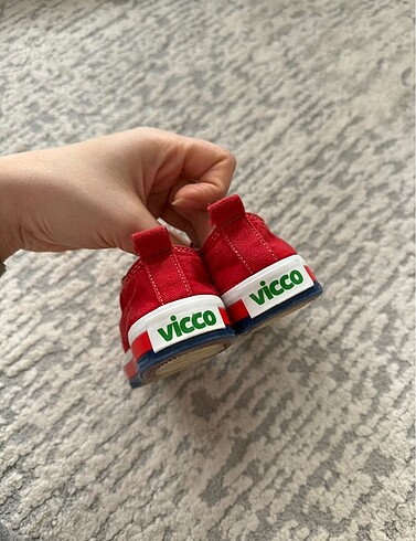 25 Beden kırmızı Renk Vicco converse