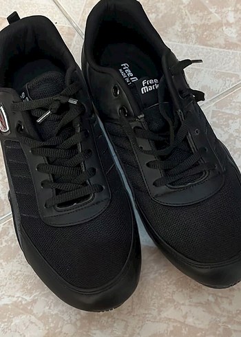 Diğer Sehir Stiline Uygun Siyah Bagcikli Sneaker