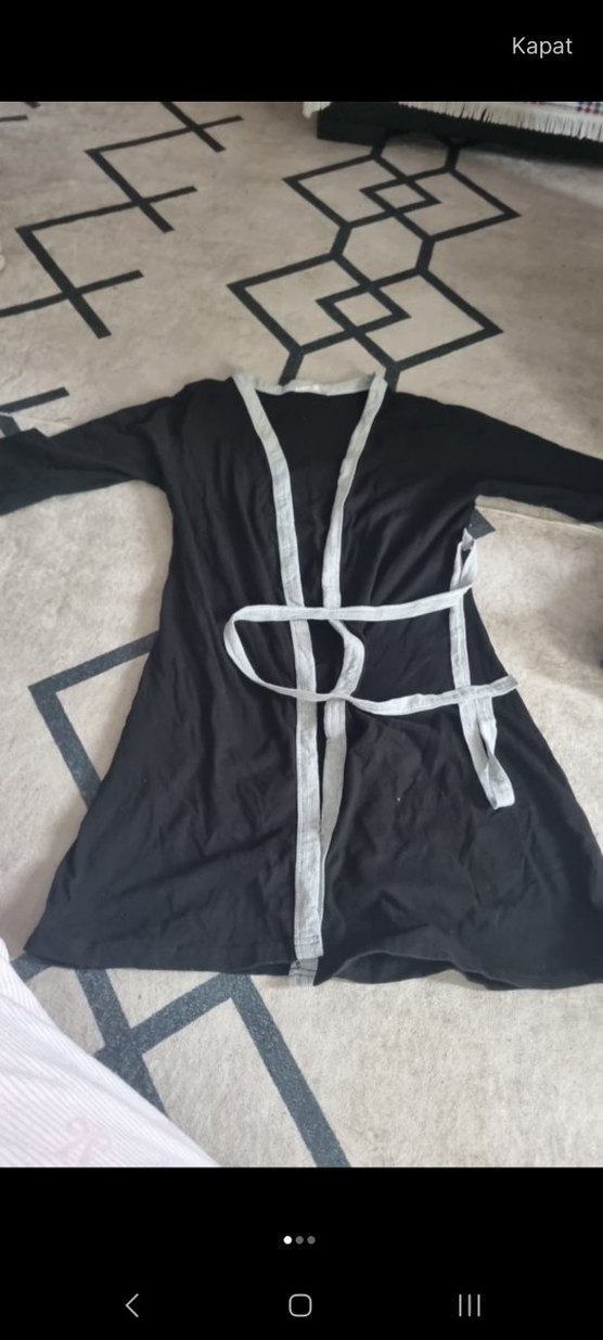 Kız Çocuk Siyah Baskılı bornoz - Görsel 2