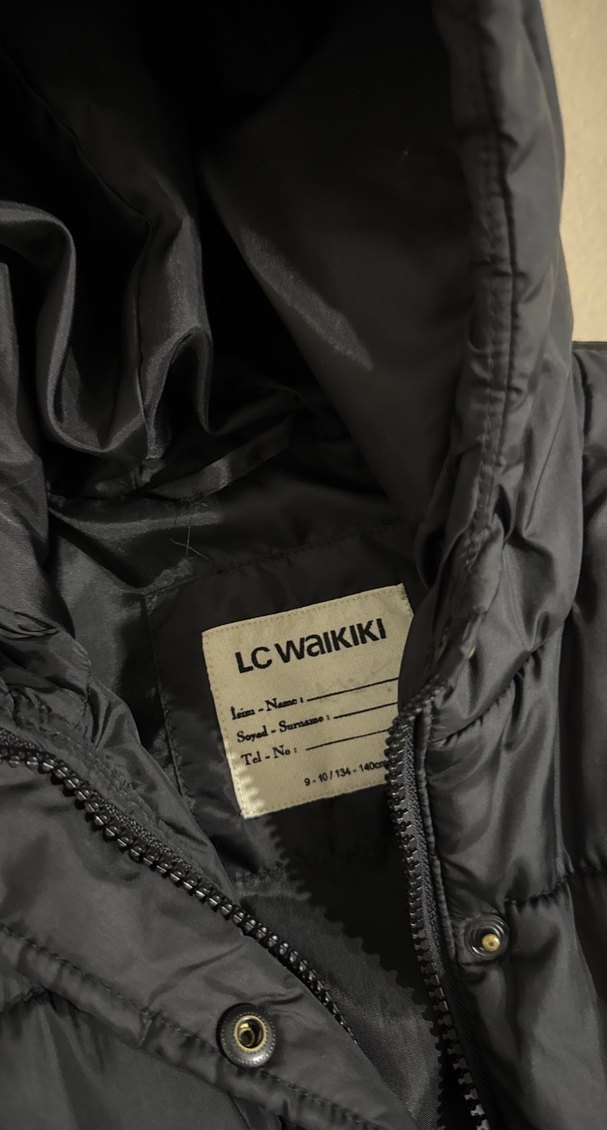 Unisex Siyah Kapüşonlu Düğmeli Yelek - Görsel 3