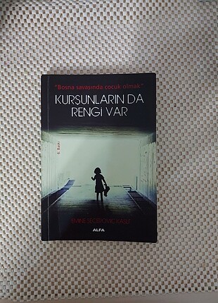 Kuşların rengi ted gibi konuş sokaga açılan kapi