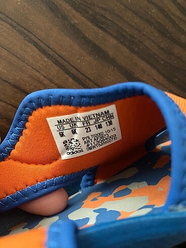 23 Beden turuncu Renk Adidas sandalet