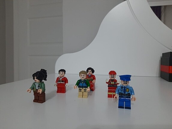 Lego uyumlu karakterli oyuncaklar