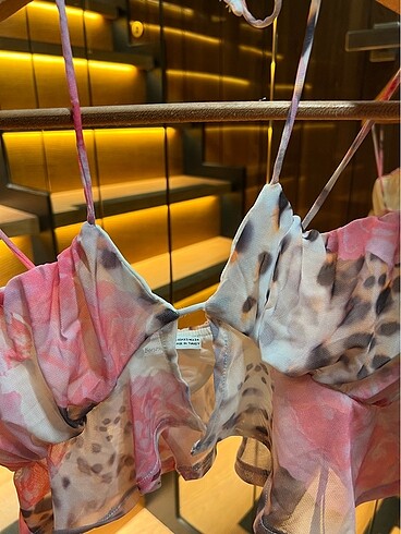xs Beden Bershka mükemmel üst