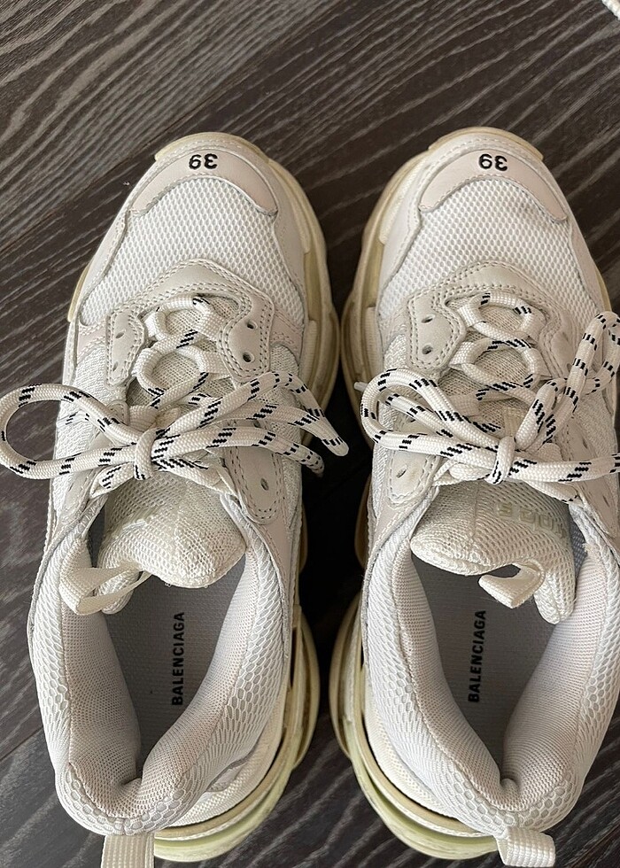 Balenciaga triple s - Görsel 3