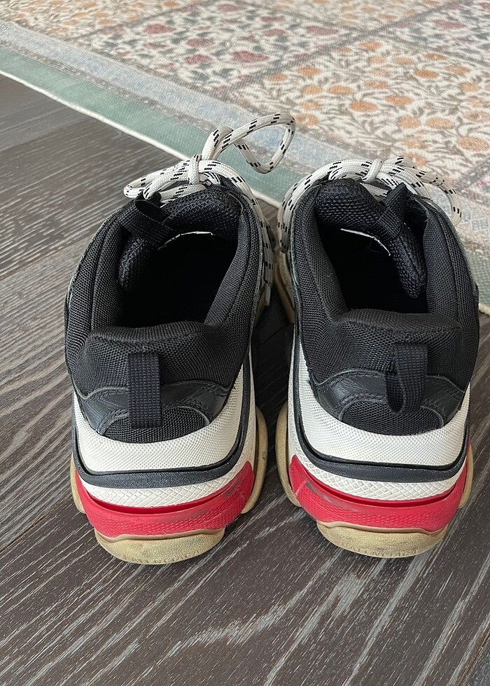 Balenciaga triple s - Görsel 3