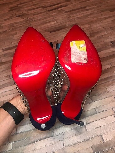 Louboutin stiletto - Görsel 6