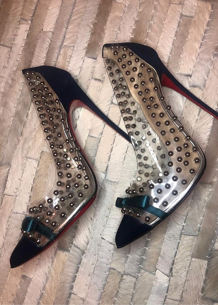 Louboutin stiletto - Görsel 4