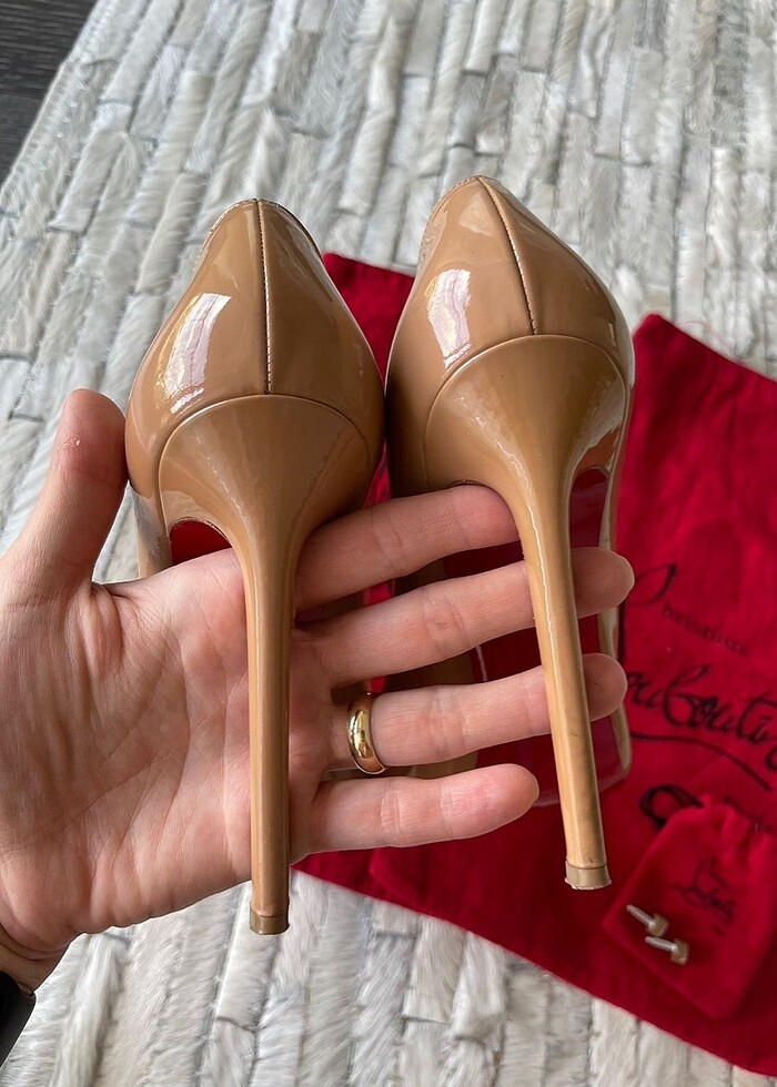 Christian Louboutin stiletto - Görsel 2
