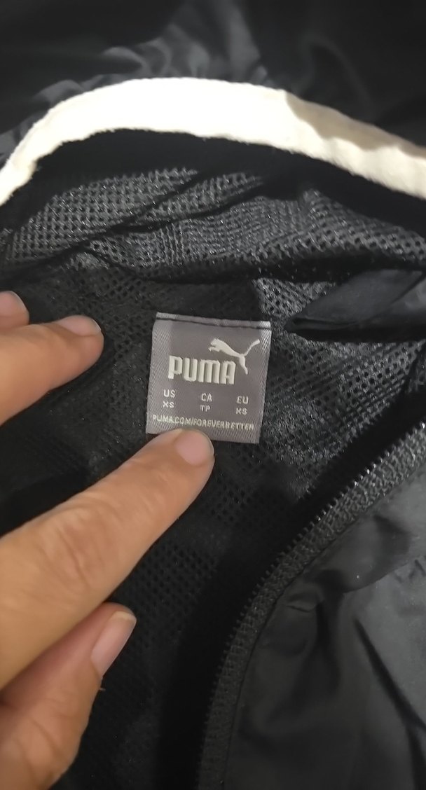 Puma Siyah Kapüşonlu Hafif Rüzgarlık — görsel 5/7