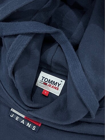 s/m Beden Tommy hilfiger sweatshirt Orjinal oversize geniş kalıp