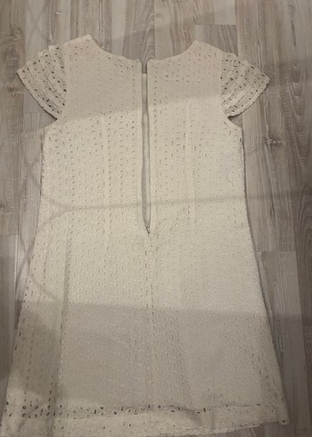 Zara beyaz dantel detaylı bol elbise