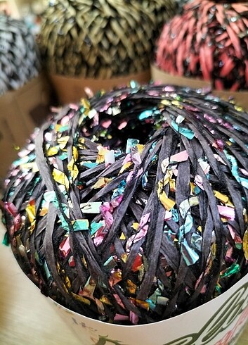 Pelur Confetti Kağıt ip