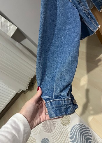 Pull&Bear kısa koyu mavi kot ceket - Görsel 5