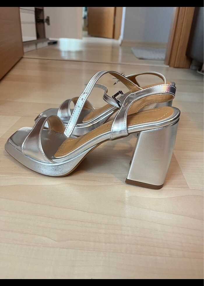 Platformlu kalın topuk gümüş topuklu ayakkabı - Görsel 4