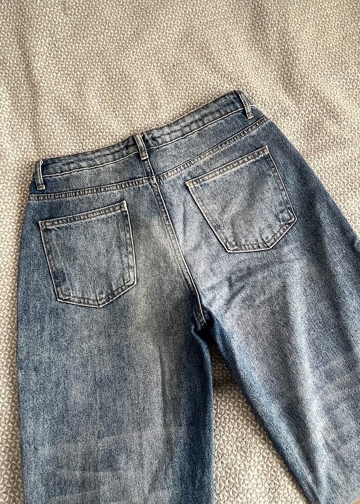 Trendyolmilla yüksek bel mom jean - Görsel 3