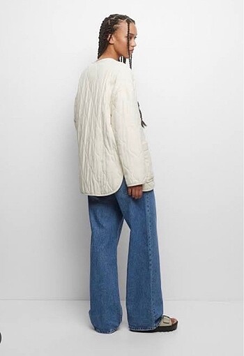 s Beden Pull & Bear kapitone bej ceket