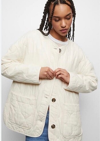 Pull & Bear kapitone bej ceket