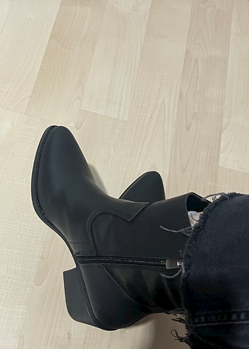 Kadın Siyah suni deri kısa topuklu kovboy bot - Görsel 3