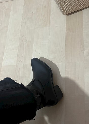 Kadın Siyah suni deri kısa topuklu kovboy bot - Görsel 4