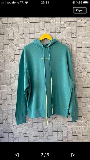 Sweatshirt