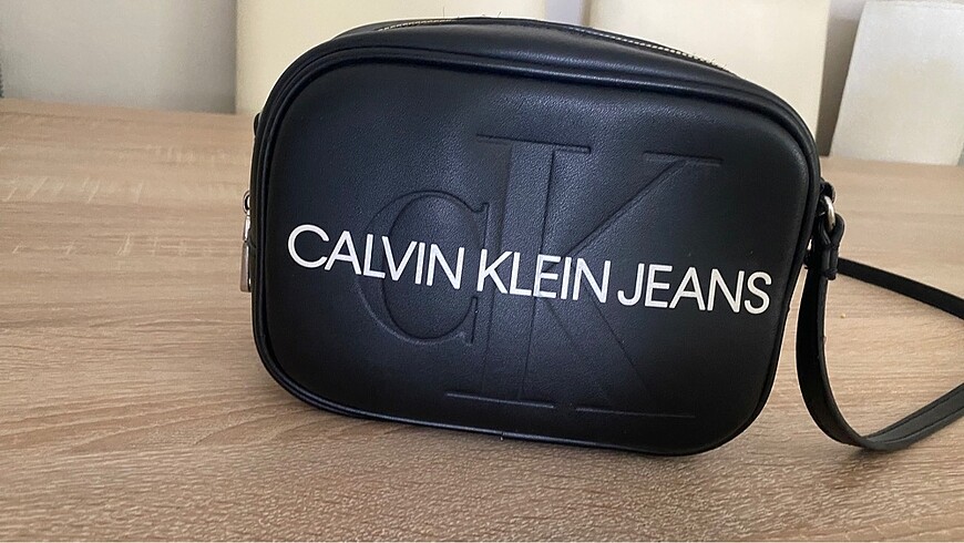 CALVIN KLEIN