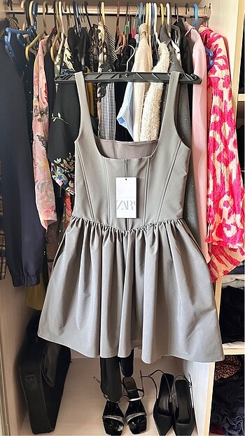 xs Beden ZARA ELBİSE