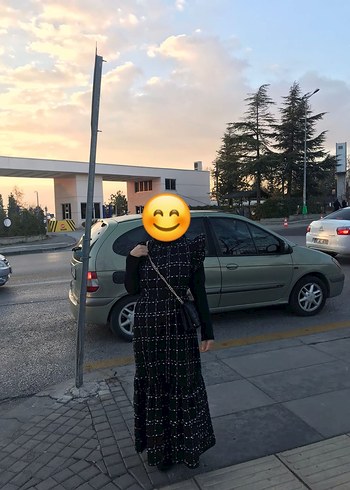Kemerli Siyah Ekose Desenli Uzun Elbise
