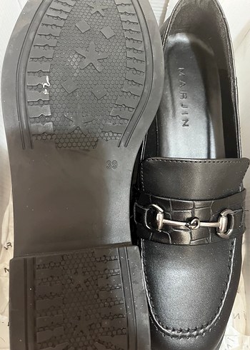 Klasik Siyah Deri Tokalı Kadın Loafer - Görsel 2